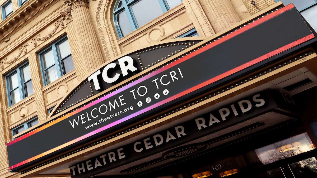 Theatre Cedar Rapids logo
