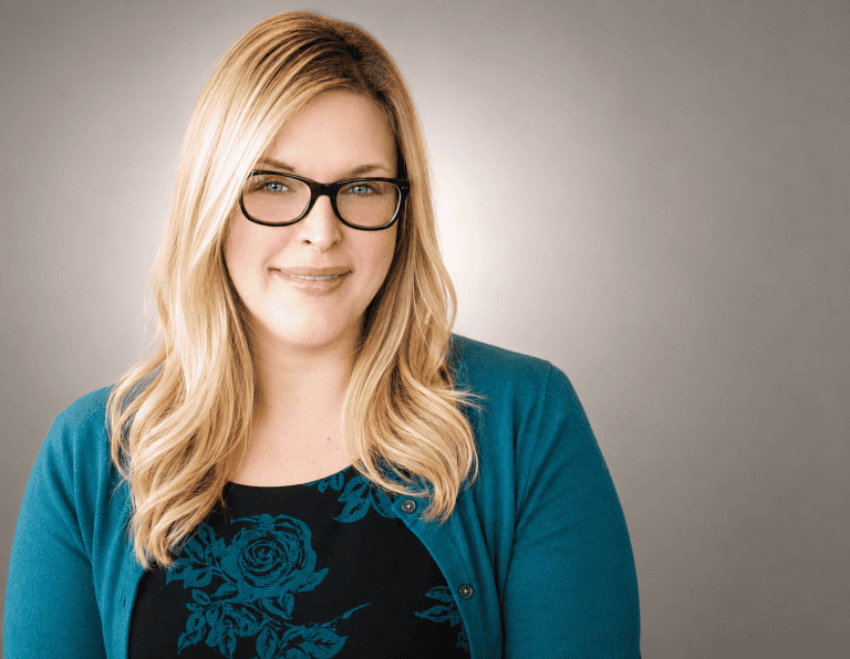 Headshot of Angie Toomsen